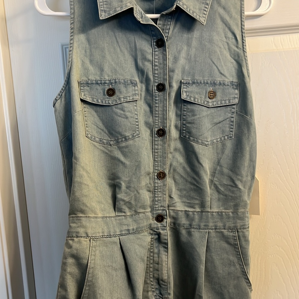NWT FOREVER 21 denim romper w/pockets - Picture 4 of 9
